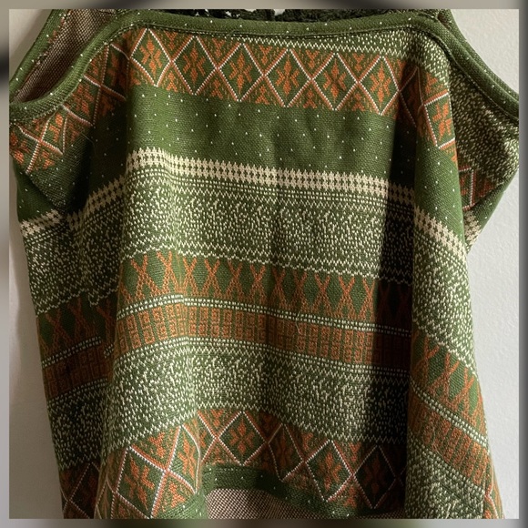 Soft Geometric Pattern Tank - Picture 7 of 7